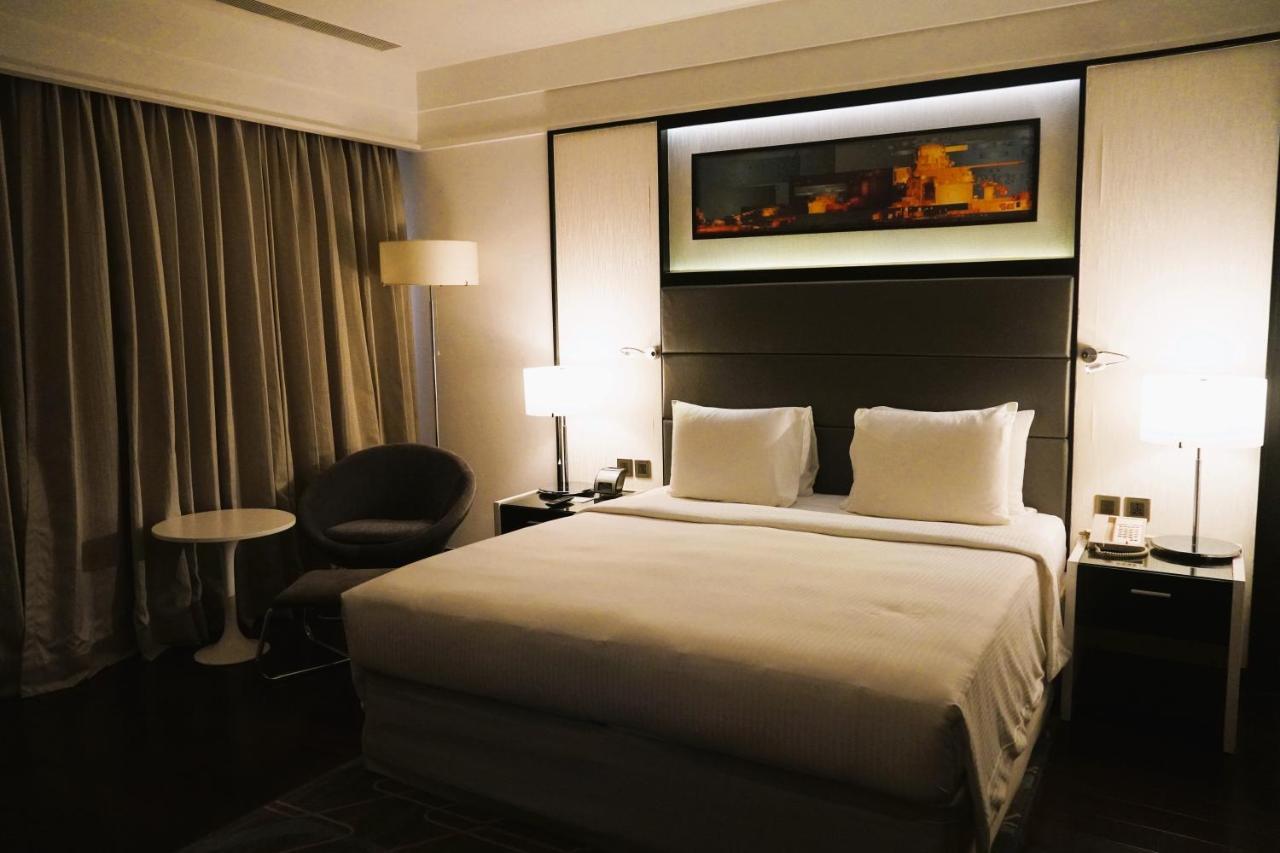 Crowne Plaza Pune City Centre By Ihg Exterior photo